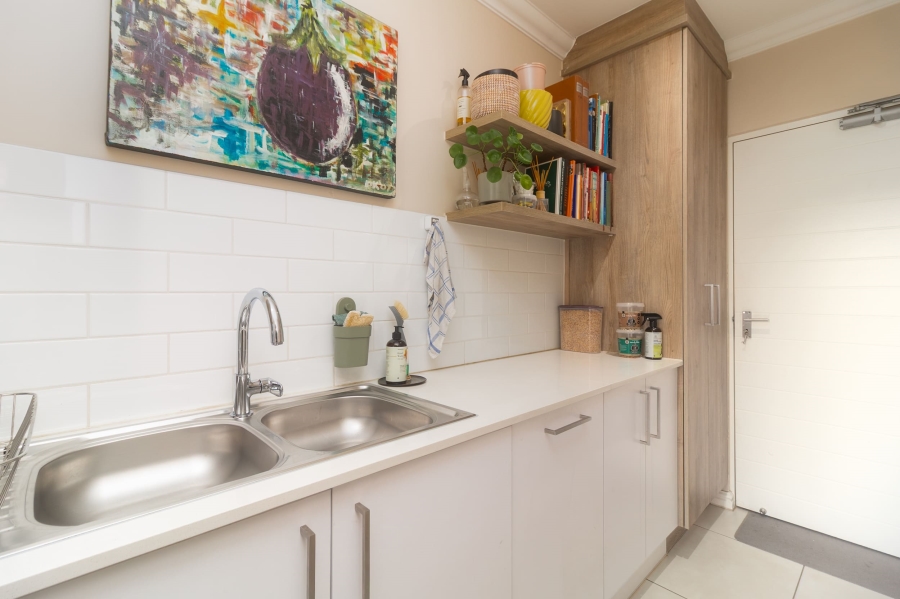 3 Bedroom Property for Sale in Buh Rein Estate Western Cape